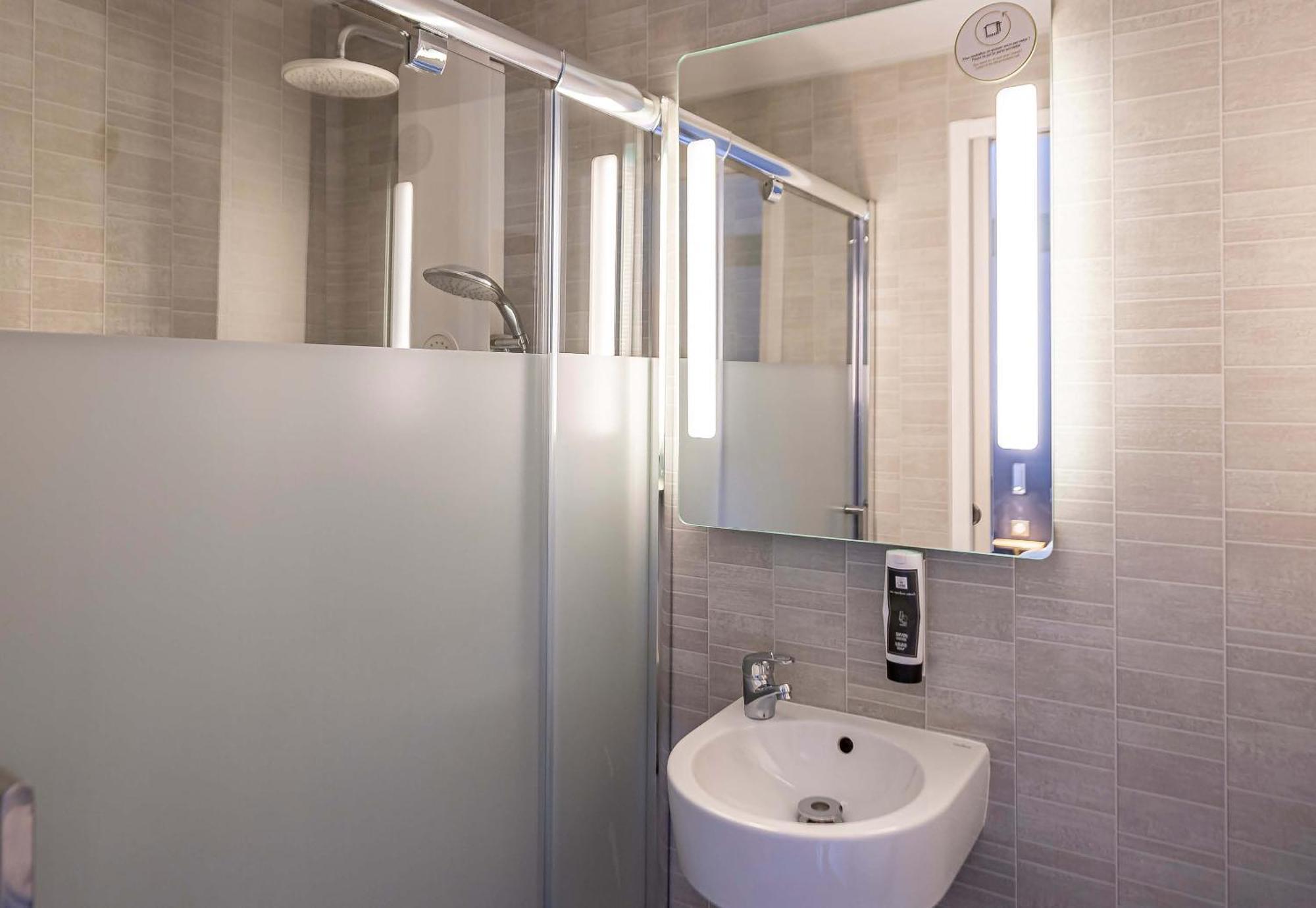 Bordeaux 3 Etoiles Hotel 3*